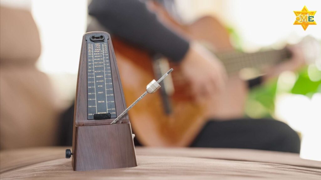 luyện tập guitar với metronome để giữ nhịp chính xác